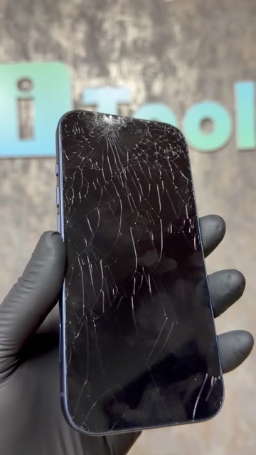 Inlocuire sticla display iPhone 17 Pro Max